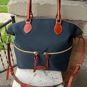 DOONEY & BOURKE Front Pockets Navy Tan Nylon Large Crossbody Shoulder Tote Bag